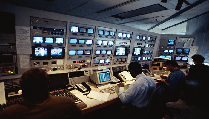 network operations center software